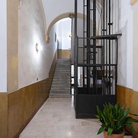Lussuoso Appartamento Nel Cuore Del Centro Storico Bologna Eksteriør bilde