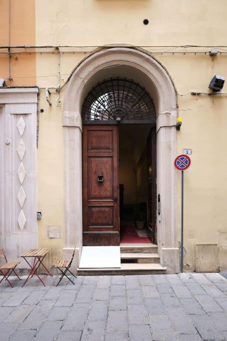 Lussuoso Appartamento Nel Cuore Del Centro Storico Bologna Eksteriør bilde