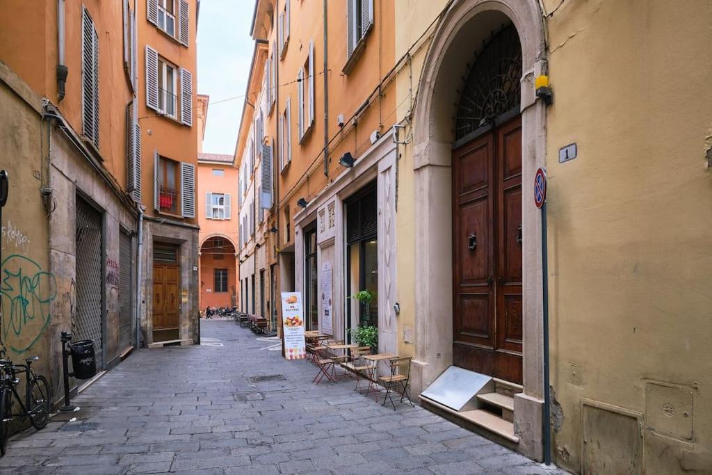Lussuoso Appartamento Nel Cuore Del Centro Storico Bologna Eksteriør bilde